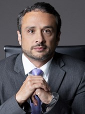 Dr. Fernando de Barros